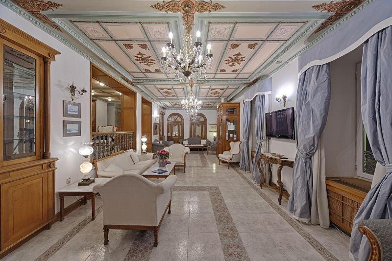 Σύρου Μέλαθρον Ξενοδοχείο Ερμούπολη Εξωτερικό φωτογραφία